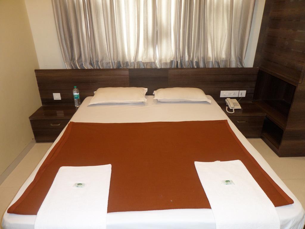 Sai Heera Residency Shirdi Quarto foto