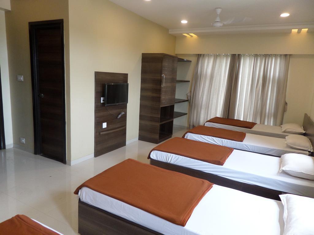 Sai Heera Residency Shirdi Quarto foto